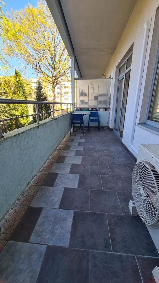 Spacious Condo 5 Min To Jurmala Beach Kültér fotó